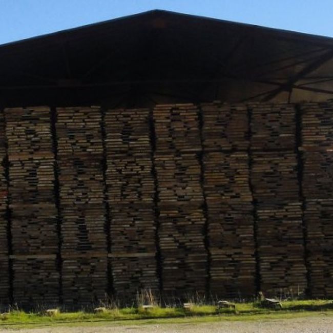 Lumber wholesaler